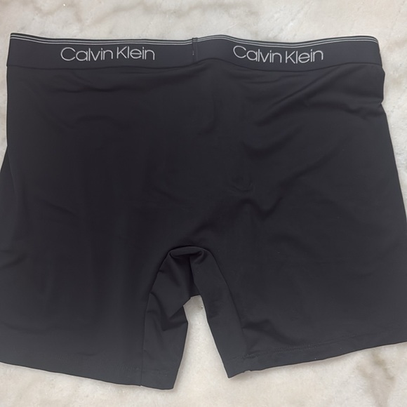 New Calvin Klein boxer briefs Sz L - Picture 2 of 2